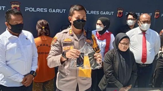 Young Widow Of Vulgar Content Maker Who Worry About Garut Residents Arrested By Police In Bandung Area Apartment