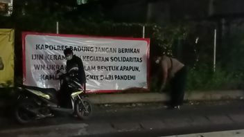 Satpol PP移除挑衅性横幅，要求Bupat Badung禁止乌克兰Bule在巴厘岛的和平行动