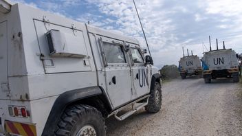 이스라엘이 다시 범죄, IDF 탱크가 남부 레바논에서 유엔군 차량을 강타하다