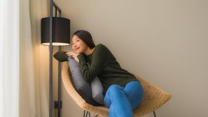 7 Cara Memilih Lampu Lantai yang Tepat untuk Mempercantik Interior Rumah Anda