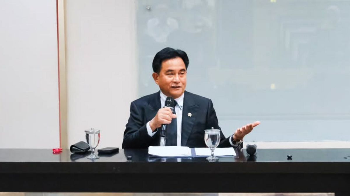 Menko Yusril: Pilkada Lewat DPRD Permudah Pengawasan Politik Uang