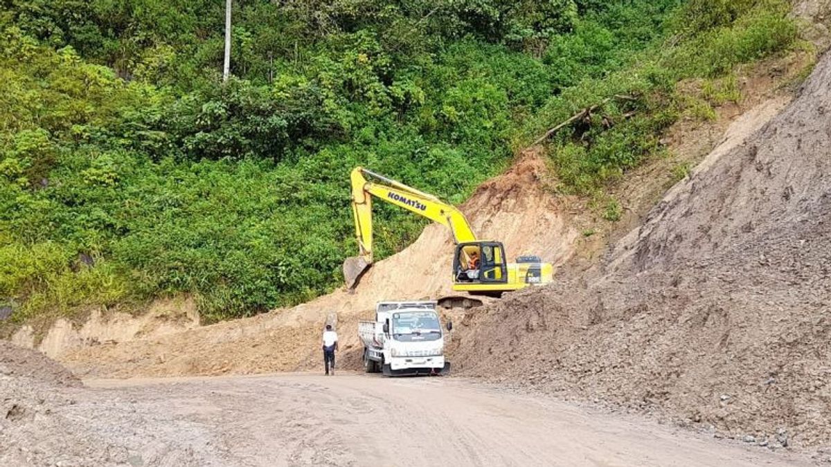 West Sumatra Provincial Government Prepares Facilities On The Alternative Sicincin-Malalak Route During One Way Lebaran Homecoming