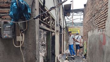 Jepretan Foto Rumah Gosong ini Jadi Saksi Bisu Kebakaran Depo Plumpang
