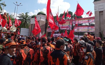 Cegah Gejolak Anggota di Daerah, Ormas PP Tetap Tunggu Junimart Girsang Minta Maaf secara Terbuka