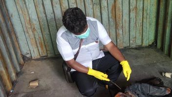 Le corps d'une femme meurtrière retrouvé dans une boîte en céramique au port de Tanjung Priok