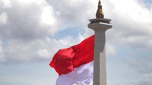 Mengais Rezeki dari Kain Merah Putih, Bukan Bendera One Piece