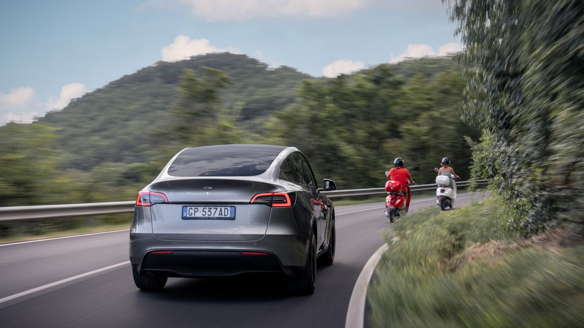 Tesla Naikkan Level Navigasi di China, Marka Jalur Kini Tersedia
