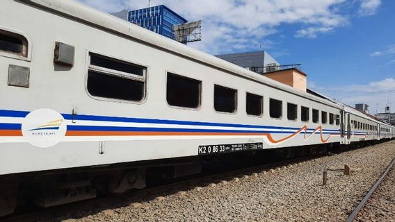 The Story Of A Turangga Train Seconds Passenger Collision With A Commuter Line: Very Hard Collision, Passengers Thrown In A Carriage