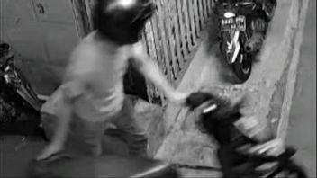 再犯者のランモールがオンラインギャンブルに夢中になっているときに逮捕された