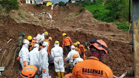 Seluruh Korban Ditemukan, Tim SAR Tutup Operasi Pencarian Longsor Sumedang