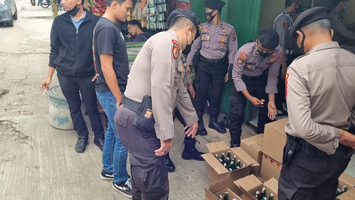 数百瓶米拉斯和数十名朋克外观青少年被警方保护