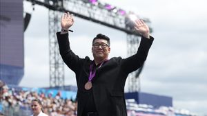 Mantan Atlet Ini Terima Medali Setelah Perlombaan 12 Tahun Lalu di Sela-sela Gelaran Olimpiade Paris 2024