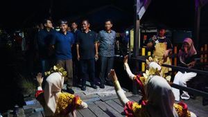 Governor Visits Mamolo Nunukan Village Community, Discusses Seaweed Development