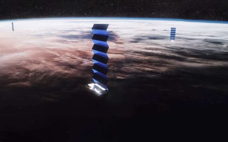 SpaceX Dapatkan Izin dari FCC untuk Luncurkan Sepuluh Satelit Starlink ke Orbit Bumi