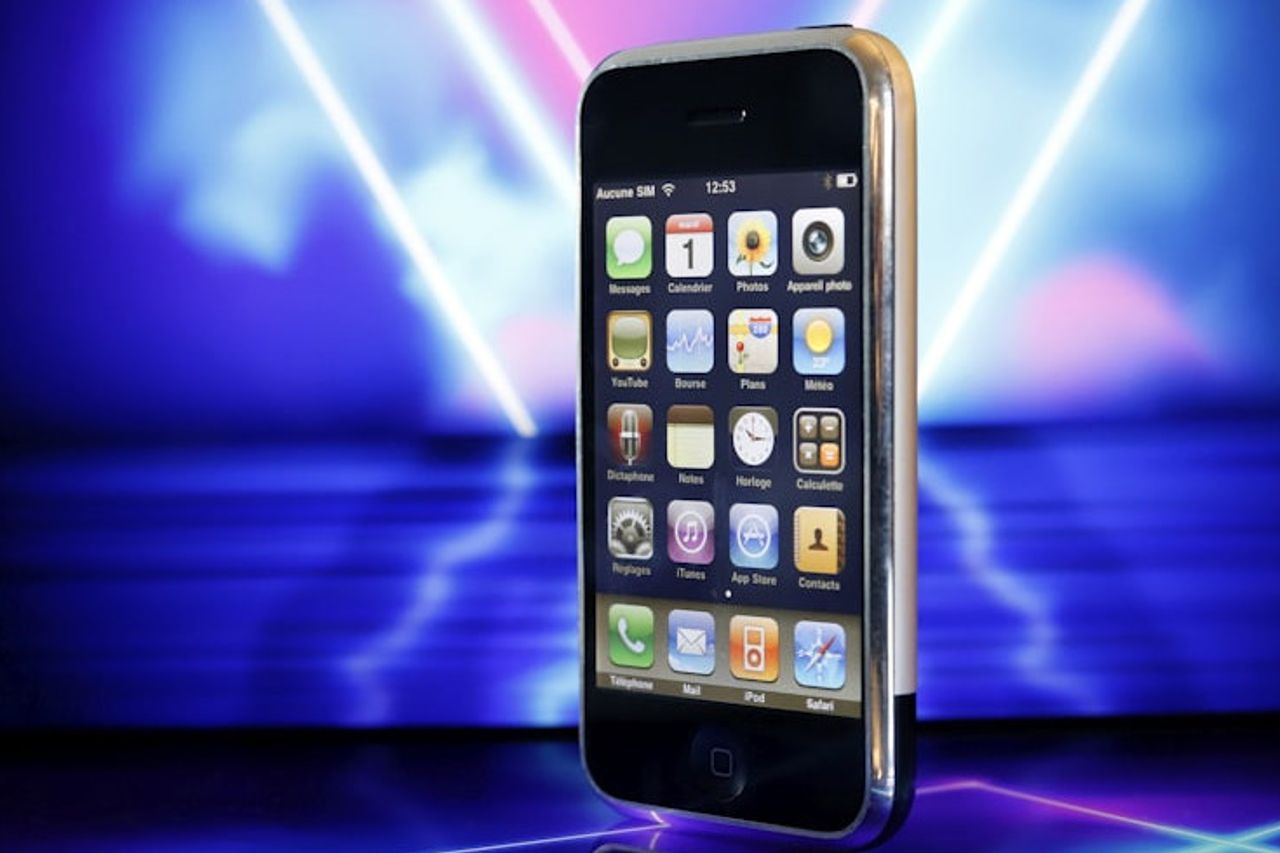 Apple Releases First Generation IPhone 18 Years Ago