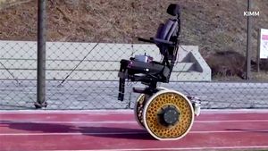 Korean 'Morphing' Wheel Innovation: Upstream Wheelchair And Future Reconnaissance Robot!