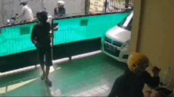 CCTVを通知できるように、家の所有者はデュレンサウィットでの強盗を阻止します