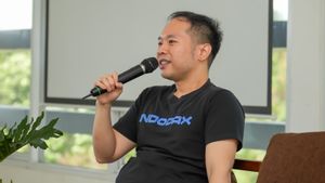 Bitcoin Sempat Turun ke 74.000 Dolar AS, ‘Mega Whale’ Terpantau Tetap Borong Bitcoin