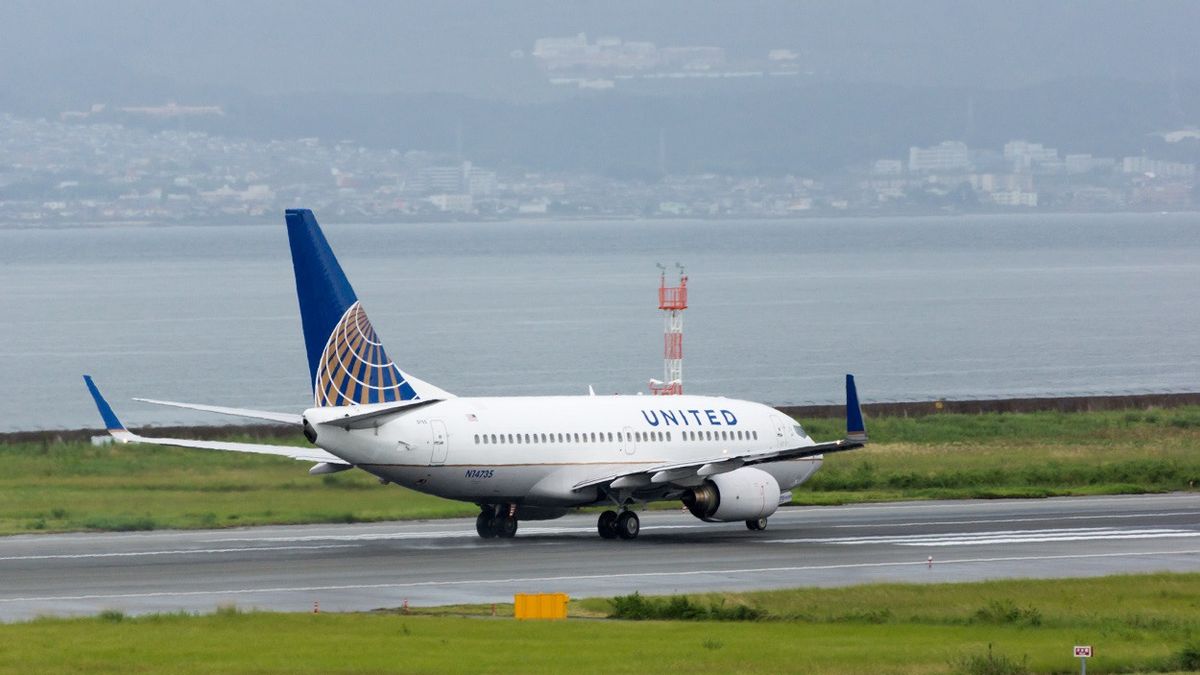 United Airlines Plane From US To China Forced To Turn Back Because Pilot Forgot To Bring Passport