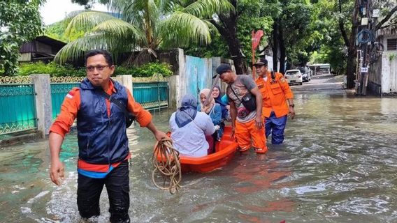 It's Been Raining Since Morning, 3 Roads In Jakut Have Been Inundated