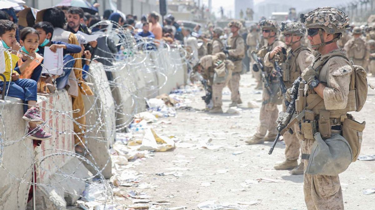 北约部队试图避免在撤离期间与塔利班发生冲突