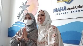 Pulang Liburan dari Korea, Ria Ricis Sakit DBD hingga Diinfus