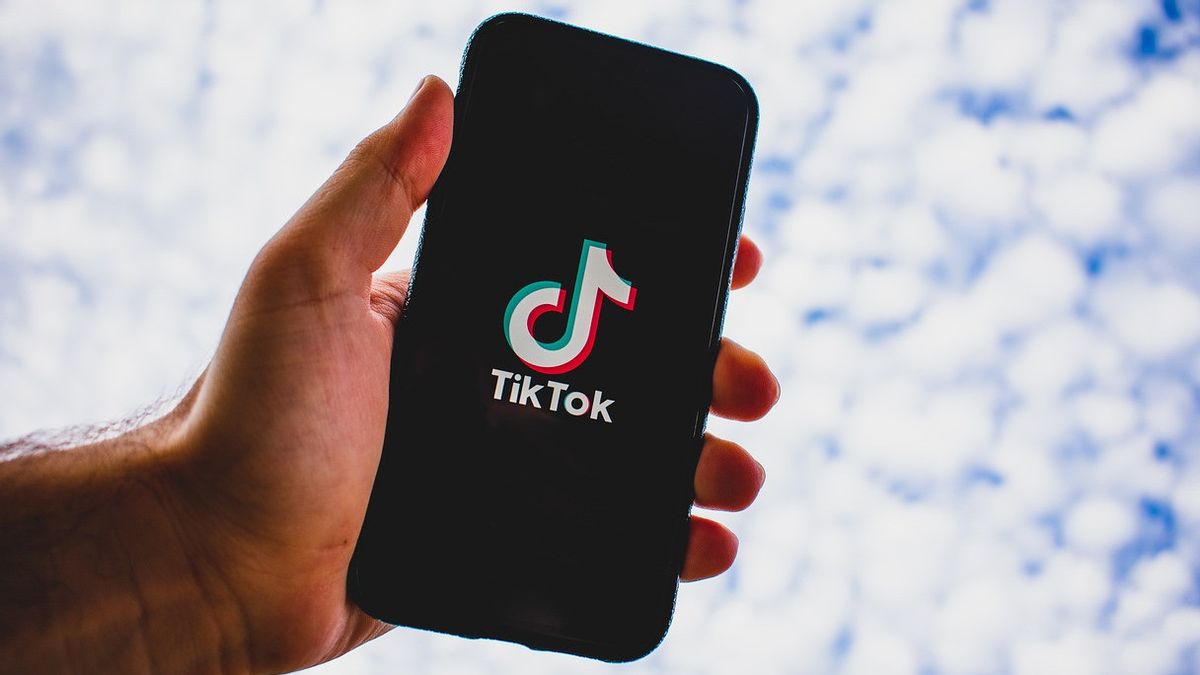 Komisi Eropa Desak TikTok dan X untuk Tingkatkan Upaya Pemberantasan Disinformasi