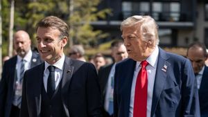 Disetop Polisi, Macron ‘Terjebak’ Iring-iringan Presiden AS, Langsung Telepon Trump