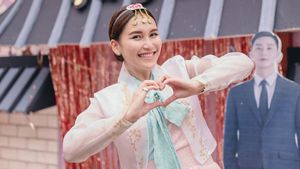 6 Potret Ayu Ting Ting Rayakan Ulang Tahun Pakai Baju Korea, Warganet: Bahagiamu, Bahagia Kita Semua
