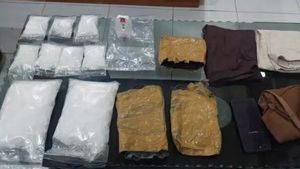 Ibu Rumah Tangga Kurir Narkoba Ditangkap, 1,3 Kg Sabu Disimpan dalam Korset