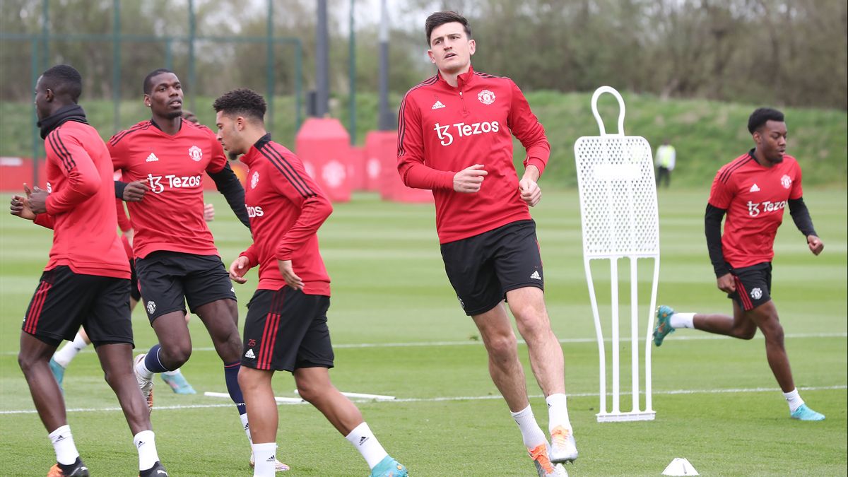 Harry Maguire Gets Bomb Threat A Day After Manchester United Lost 4-0 To Liverpool, Police Use Tracking Dogs