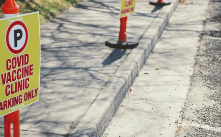 Survei Membuktikan Banyak Warga Tolak Divaksin, Pemerintah Mesti Tingkatkan Kepatuhan