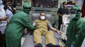 Wakil Walkot Surabaya Armudji Siap Donor Plasma Konvalesen Bantu Pasien COVID-19