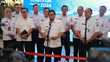 Anticipating El Nino, Pramono Orders Tree Pruning in All of Jakarta