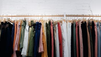Getting To Know The Thrifting Phenomenon In Indonesia: From Understanding To Problems It Causes