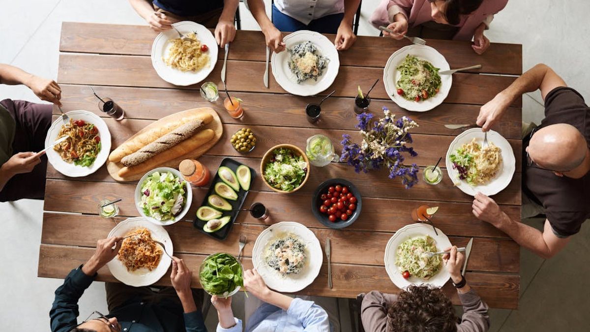 Is It True That 12 Hour Ideal Time For Lunch? This Is What Nutritionists Say