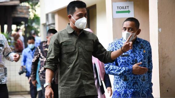 Herannya Bupati Dadang Temukan 80 Persen Warga Bandung Abai Prokes, Lebih Memilih Beli Beras Ketimbang Masker