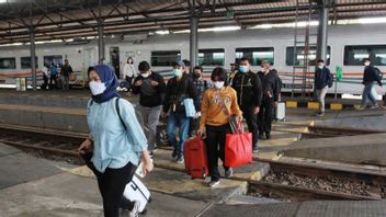 Antisipasi Arus Balik Lebaran: PT KAI Operasikan Kereta Api Tambahan Jurusan Semarang-Bandung