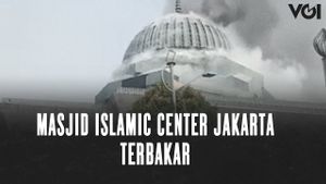 VIDEO: Penampakan Kubah Masjid Islamic Center Jakarta Terbakar