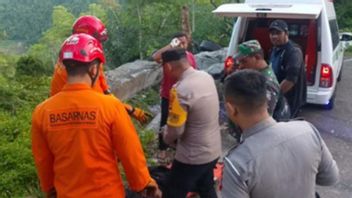 CPO Carrier Truck Falls Into The Jurang Gunung Paro Aceh Besar, Driver Dies On The Spot