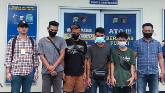 PMI Ilegal dari Malaysia Ditangkap di Batam, Terbongkar karena Ajak Ngobrol Polisi Pakaian Preman