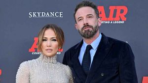 Jennifer Lopez And Ben Affleck Officially Divorce