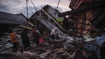 Cianjur受2022年地震影响的3所初中仍在Tenda学习教学