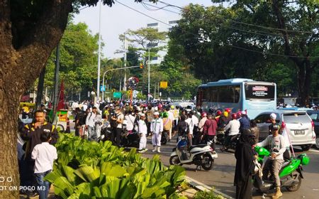 Demo FPI Bubar, Massa Bergerak ke Kantor Menko Polhukam