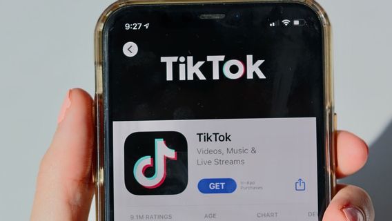 TikTok Launches Live Comedy Series Subscription To Its Platform With Pearpop