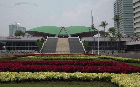 Jumat Siang, Massa Front Rakyat Bakal Gelar Demo Akbar Makzulkan Jokowi ke DPR