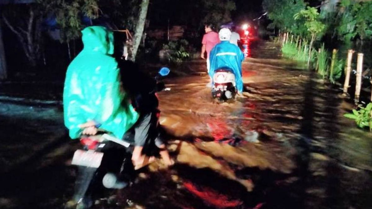 50センチの洪水が昨日から大雨のために南アチェ地区の9つの村に浸水