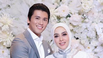 Syahrini And Reino Barack Hold Events 7 Months In Singapore, Only Attended By The Core Family
