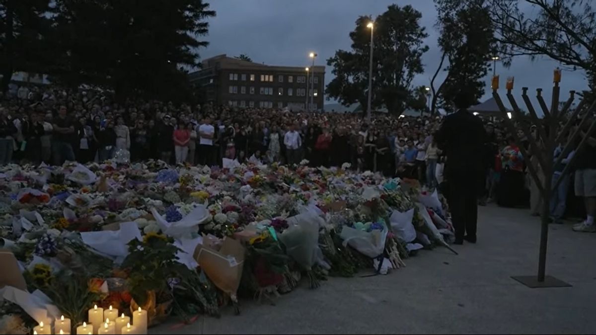 Australian Police Suspect Bondi Shooting Inspired by ISIS