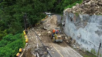 La route Trenggalek-Ponorogo peut maintenant être traversée à un niveau limité de glissement